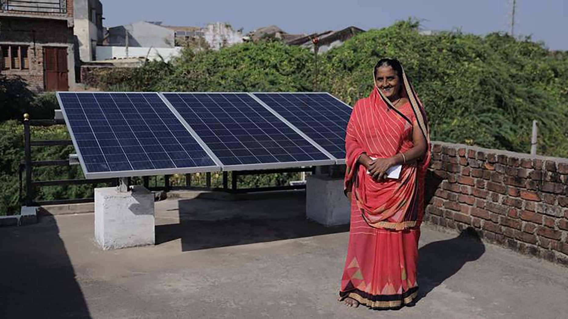 Ngôi làng Ấn Độ đầu tiên dùng năng lượng mặt trời