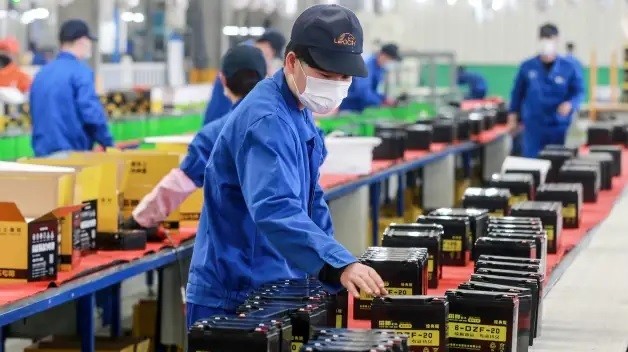 Lợi nhuận công nghiệp của Trung Quốc giảm tốc trong tháng Ba