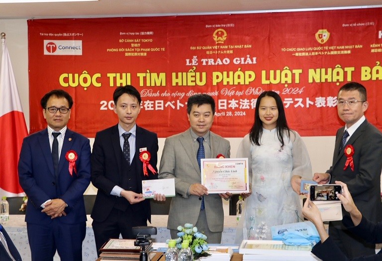 Gần 1.600 người Việt cùng thi tìm hiểu pháp luật Nhật Bản