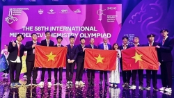 Lần đầu tham dự Olympic Hóa học quốc tế Mendeleev, cả 10/10 học sinh của Việt Nam đều giành huy chương