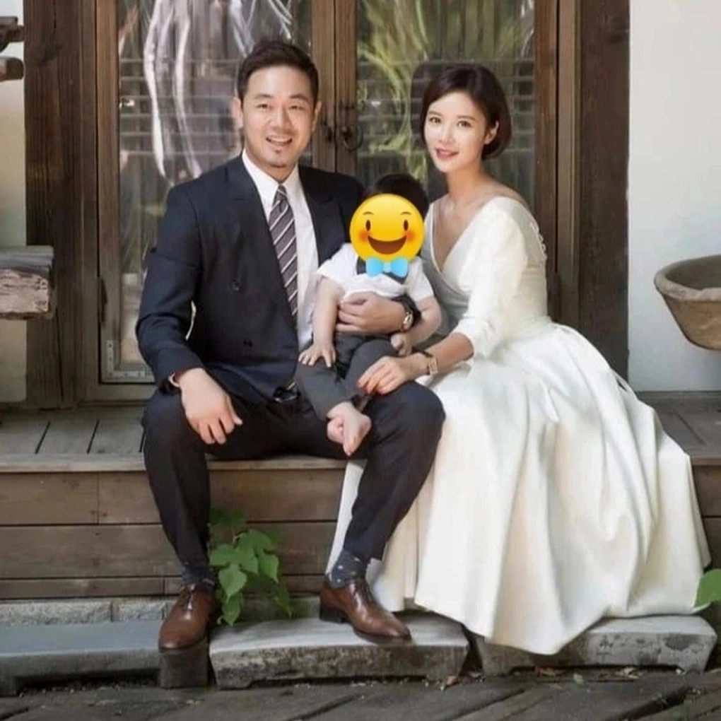 Nữ diễn viên Hàn Quốc ly hôn vì nghi chồng ngoại tình với hơn 400 phụ nữ