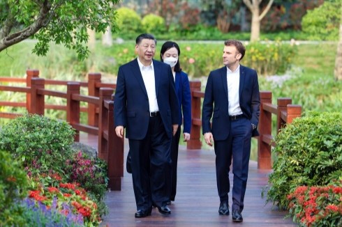 Ông Macron khép lại chuyến thăm bằng cuộc gặp mặt thân mật với Chủ tịch Trung Quốc tại Quảng Châu, thủ phủ của tỉnh Quảng Đông, Trung Quốc. Ảnh: Xinhua