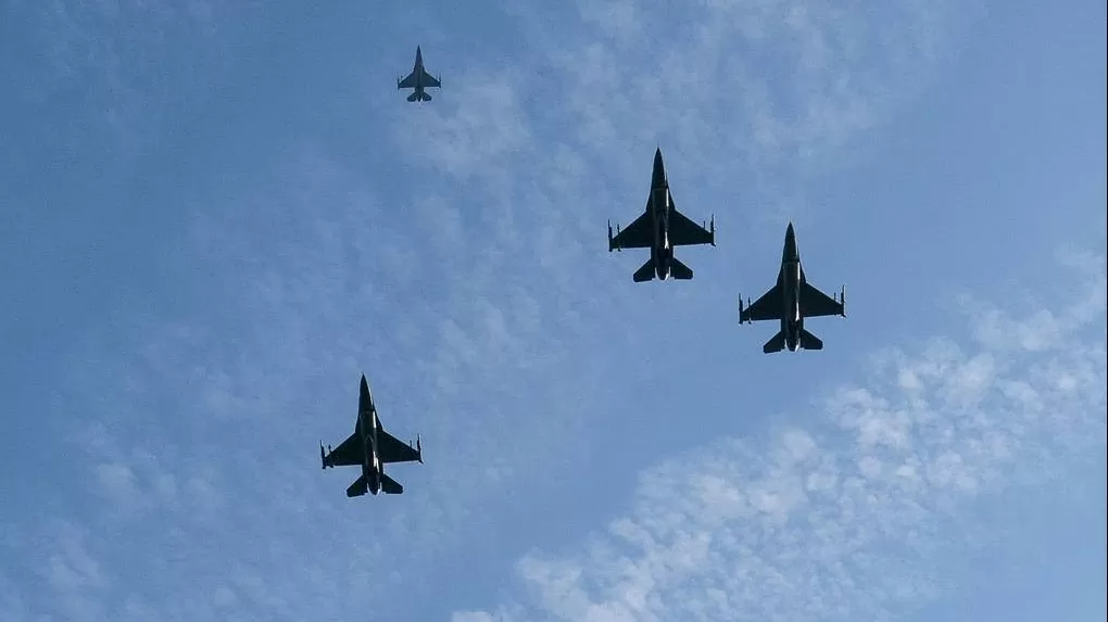 Ukraine phàn nàn về vụ chuyển giao F-16, chưa 'buông tha' yêu cầu đồng minh giúp bắn hạ tên lửa Nga, Thủ tướng Đức nói 'không thể'