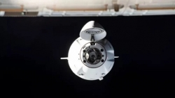 Tàu SpaceX Dragon hoàn thành nhiệm vụ, trở về Trái Đất với nhiều mẫu vật không gian