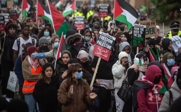 Xung đột ở Dải Gaza: Sinh viên Anh biểu tình phản đối, Hamas vẫn chưa nhất trí về đề xuất ngừng bắn