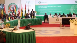 ECOWAS tìm cách 'níu kéo' Burkina Faso, Niger, Mali