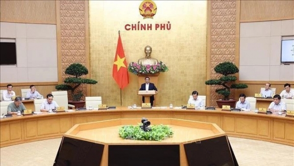 PM Pham Minh Chinh chairs Government's meeting in face of challenges to achieve set goals