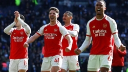 Premier League: Arsenal và Man City đua tranh quyết liệt, M.U mất top 6