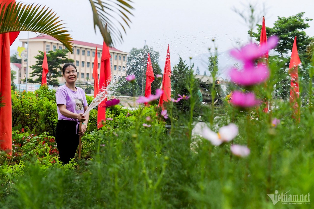 Điện Biên Phủ rực rỡ cờ hoa đón đại lễ mừng chiến thắng