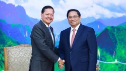 Việt Nam luôn dành ưu tiên cao cho việc củng cố và tăng cường quan hệ với Campuchia trên tất cả các lĩnh vực