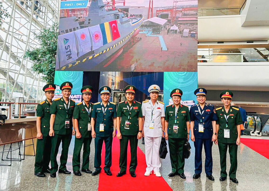 Bộ Quốc phòng tham dự Triển lãm Quốc phòng an ninh châu Á tại Malaysia