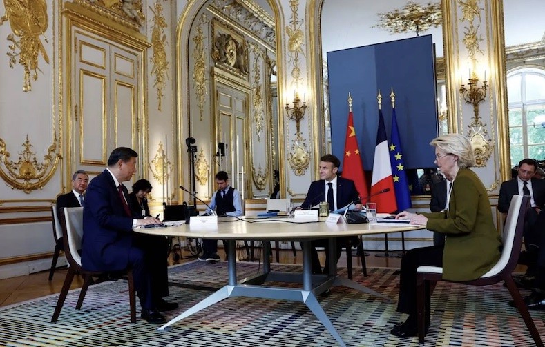 cuộc họp ba bên tại Cung điện Elysee ở Paris vào ngày 6/5/2024 (Nguồn: Reuters)