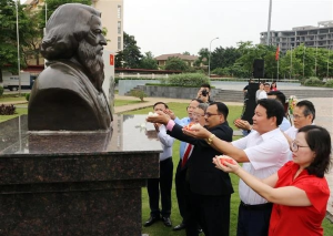 Indian poet’s 163rd birth anniversary marked in Bac Ninh