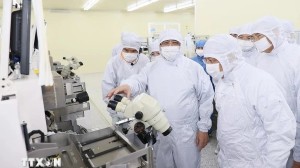 Vietnam poised to bridge global semiconductor workforce gap: Minister Nguyen Manh Hung