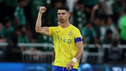 Liên tiếp lập công cho Al Nassr, Cristiano Ronaldo tiến gần 900 bàn thắng