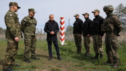 Lý do Thủ tướng Donald Tusk nói biên giới Ba Lan-Belarus là nơi khác thường