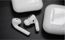 4 cách khắc phục lỗi tai nghe AirPods hết pin mỗi bên không đều