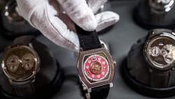 Bán đấu giá bộ sưu tập đồng hồ của huyền thoại đua xe công thức 1 Michael Schumacher