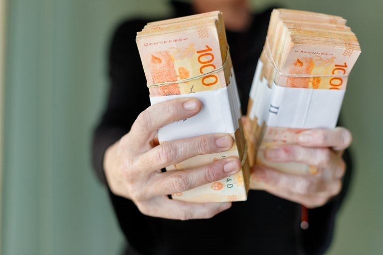 Argentina: 9 lần vỡ nợ, siêu lạm phát và chiến dịch cải tổ ‘gây sốc’ của Tổng thống Milei có cứu được kinh tế?