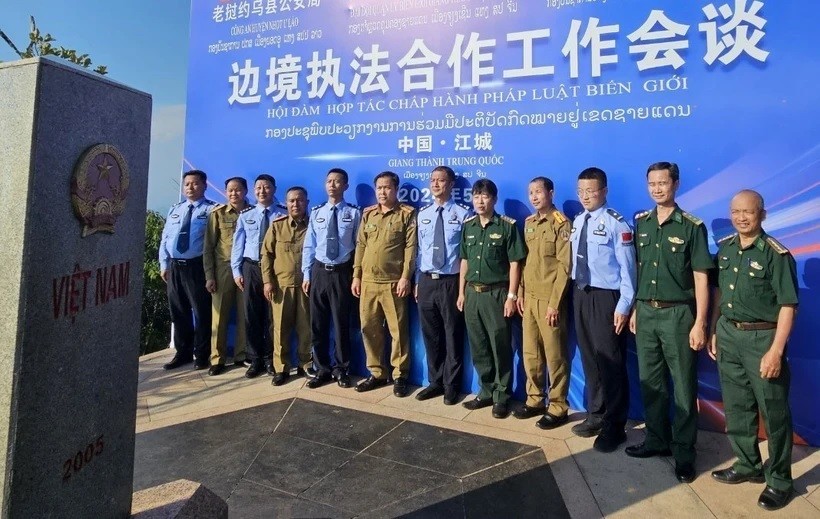 Vietnam, Laos, China held trilateral meeting to enhance border management cooperation
