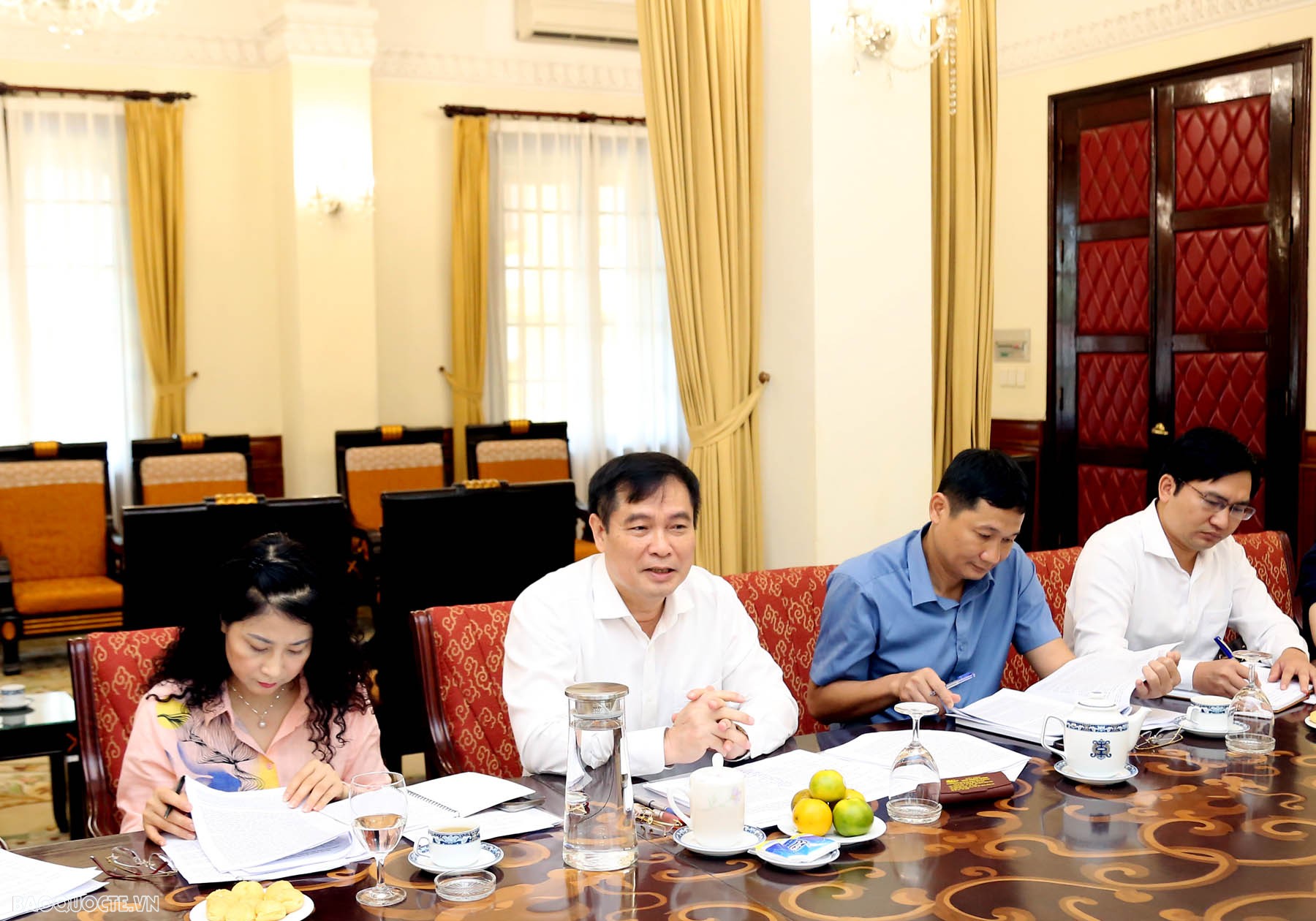 Công tác xây dựng và phát triển văn hóa, con người Việt Nam đáp ứng yêu cầu phát triển bền vững ở Bộ Ngoại giao