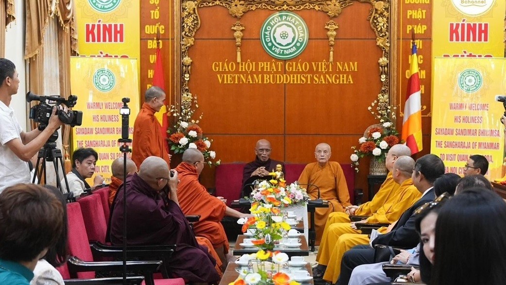 Đức Tăng thống Myanmar đến thăm Việt Nam mùa Phật đản