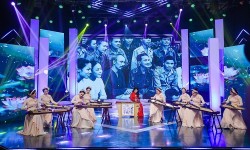 MV Thăm bến Nhà Rồng: NSND Thái Bảo hát, chơi đàn bầu cùng dàn nghệ sĩ đàn tranh