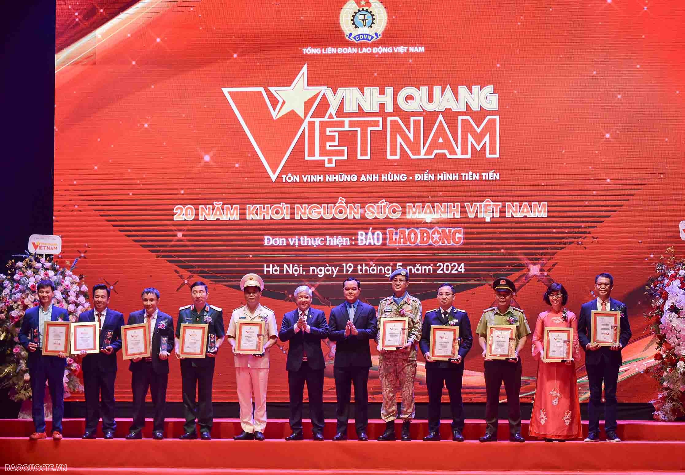 Vụ Ngoại giao Văn hóa và UNESCO được vinh danh tại Chương trình Vinh quang Việt Nam