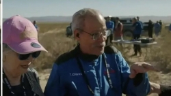 Công ty dịch vụ du lịch Blue Origin đưa cựu phi công hơn 90 tuổi vào vũ trụ