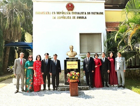 Việt Nam để lại ấn tượng sâu sắc trong sự kiện giao lưu do Bộ Ngoại giao Angola tổ chức Việt Nam để lại ấn tượng sâu sắc trong sự kiện giao lưu do Bộ Ngoại giao Angola tổ chức