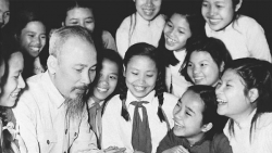 Học theo tư tưởng, đạo đức Chủ tịch Hồ Chí Minh giúp cho mỗi cá nhân hoàn thiện bản thân