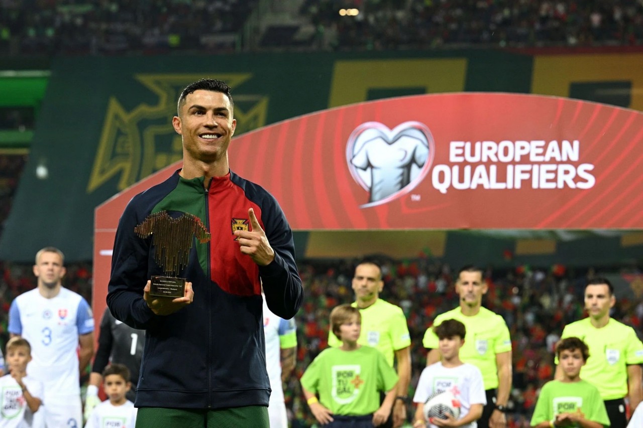 Cristiano Ronaldo xác lập kỷ lục là cầu thủ nhiều nhất tham dự VCK EURO