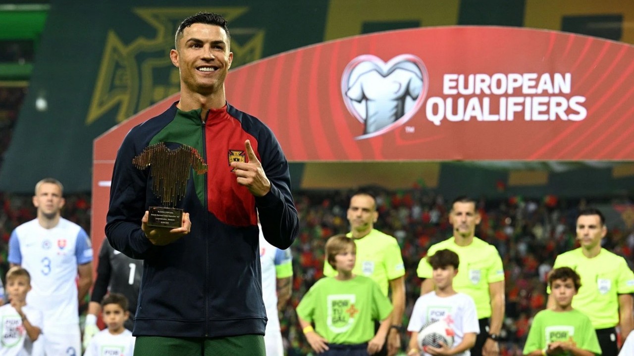 Cristiano Ronaldo lập kỷ lục cầu thủ nhiều lần tham dự VCK EURO nhất