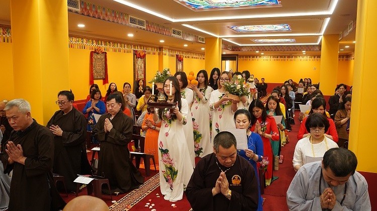 Lễ Phật đản thiêng liêng trong đời sống tinh thần của người Việt ở xứ sở bạch dương