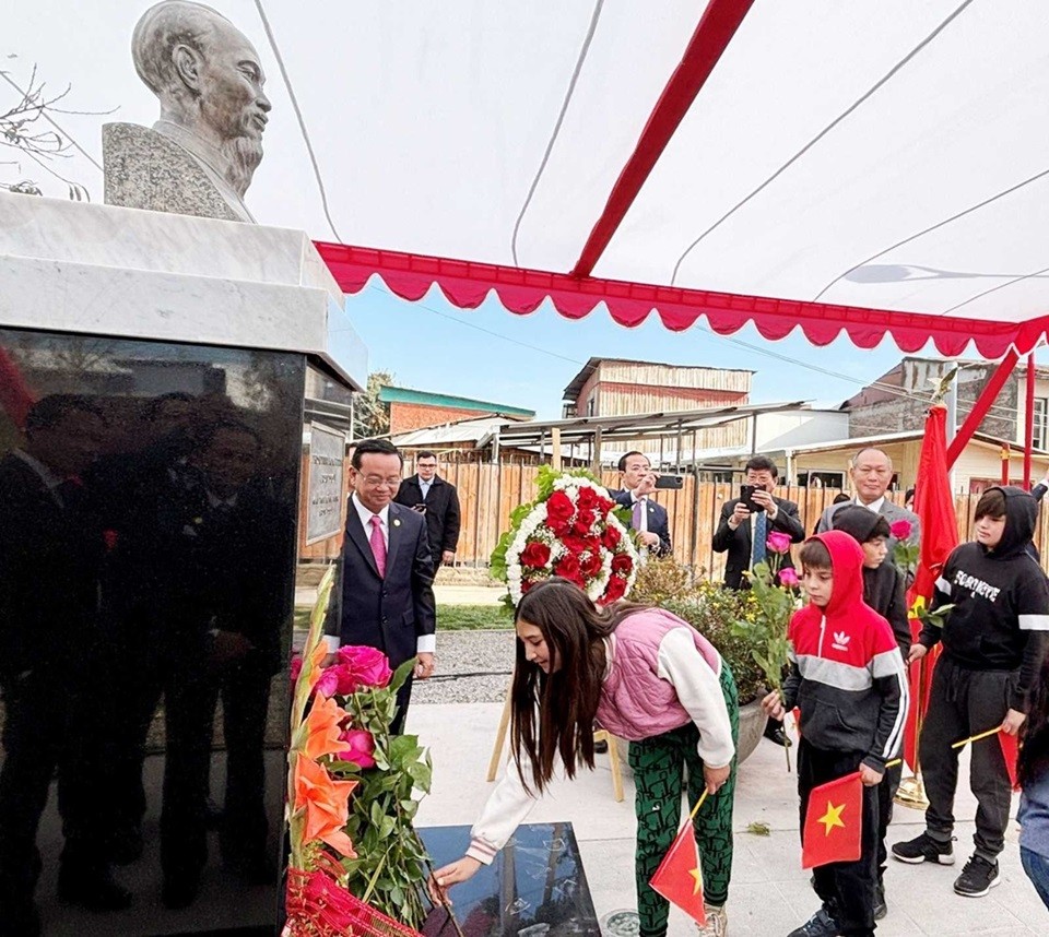 Khánh thành công trình tôn tạo công viên Hồ Chí Minh tại thủ đô Santiago, Chile