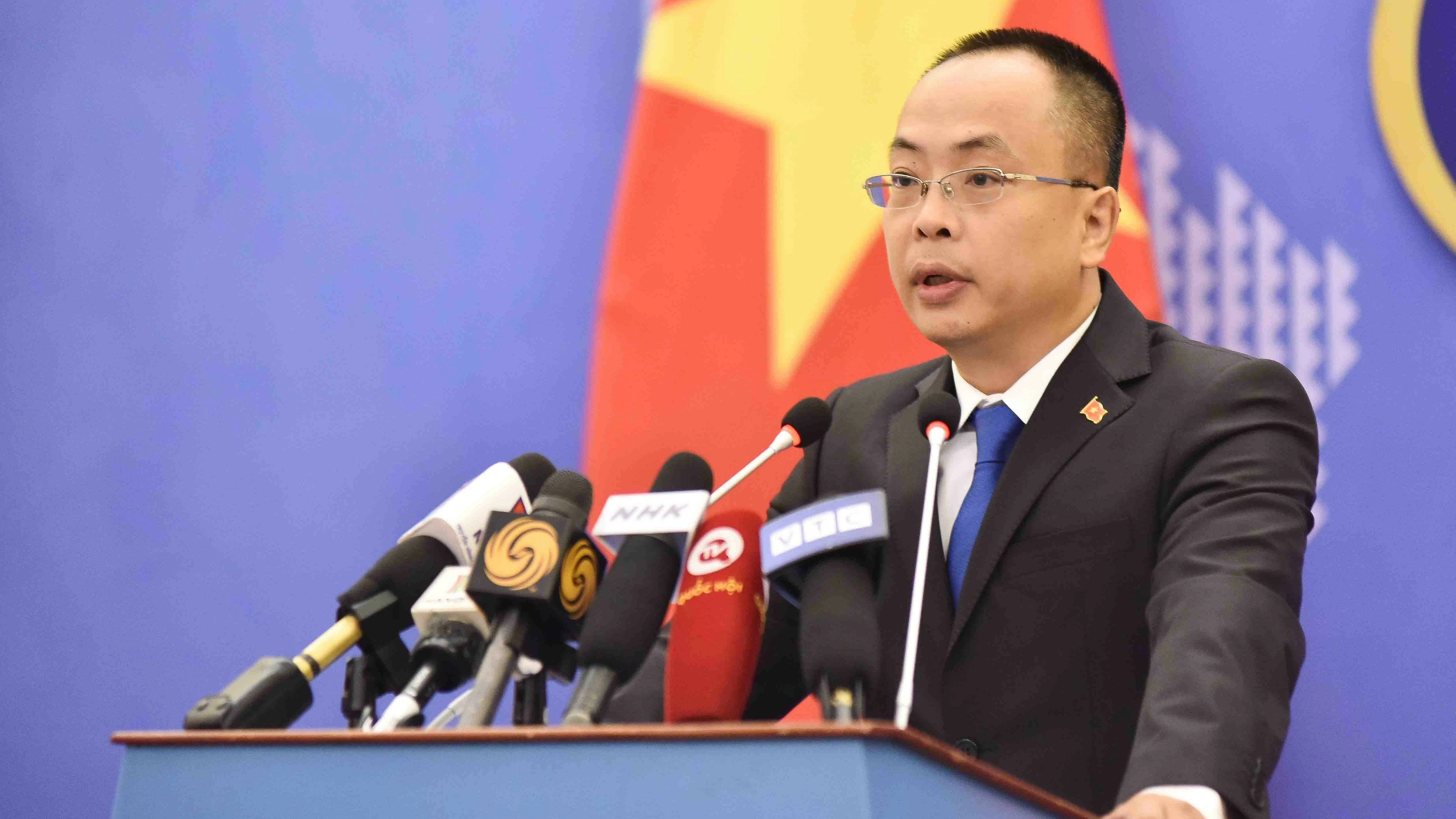 Vietnam opposes all activities infringing upon Vietnam's sovereignty over Hoang Sa, Truong Sa