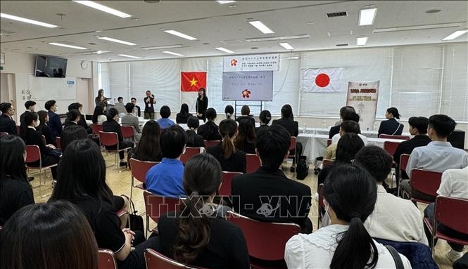 Tưng bừng ngày hội việc làm cho người Việt Nam tại Nhật Bản