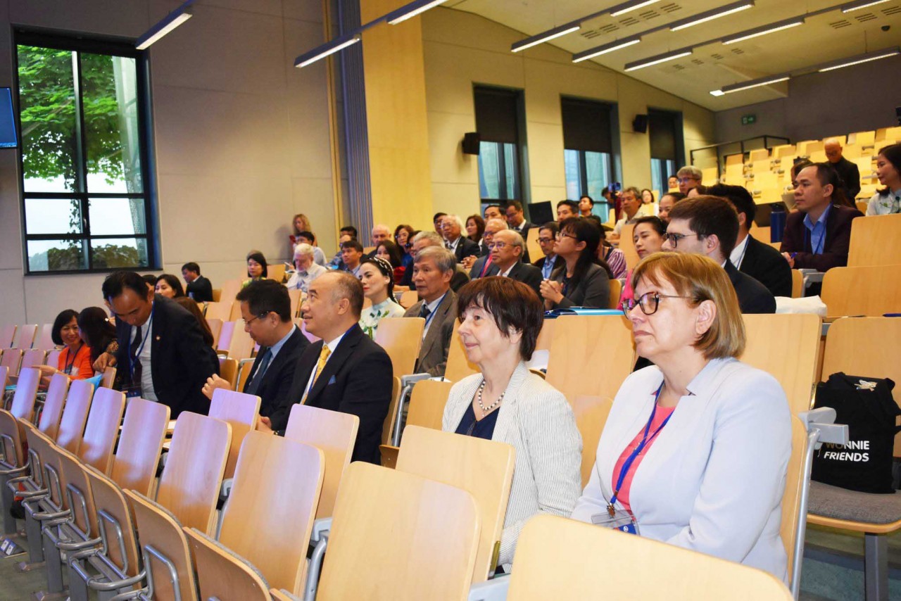Hội thảo quốc tế 'Biển Đông, Việt Nam - Nghiên cứu, hợp tác và phát triển' tại Ba Lan