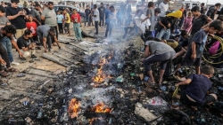 Vụ không kích trại tị nạn ở Rafah: Cập nhật số người tử vong, Israel thừa nhận 'thảm kịch', EU kích hoạt hành động