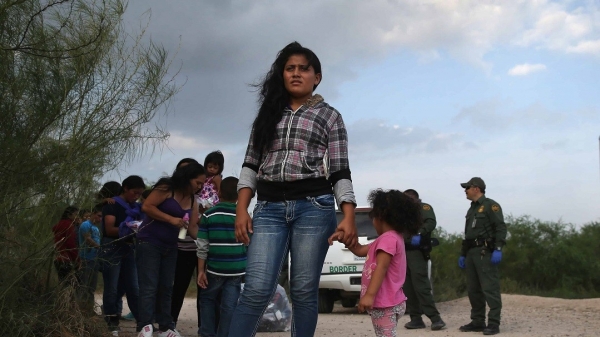Phụ nữ dẫn đầu xu hướng di cư ở Mỹ Latinh