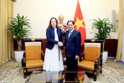 Bộ trưởng Ngoại giao Bùi Thanh Sơn tiếp Phó Quốc vụ khanh Bộ Ngoại giao Ba Lan
