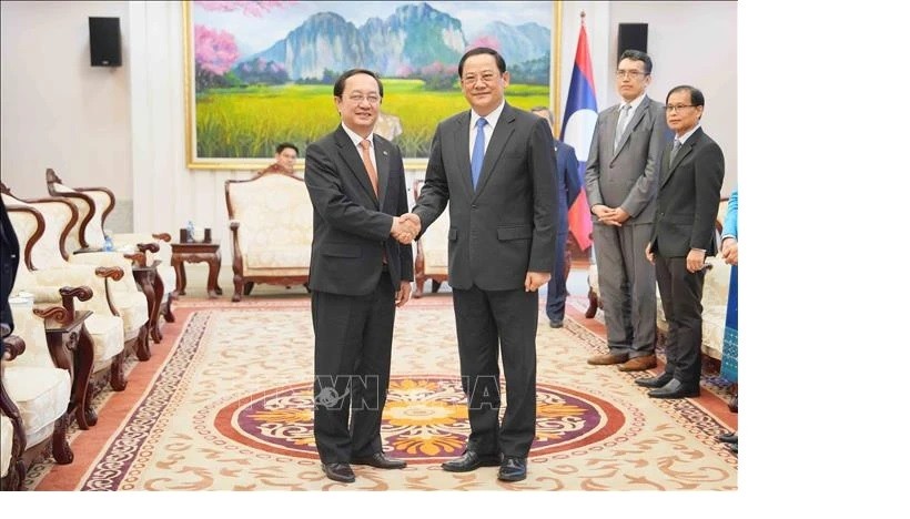 Lao PM  receives Vietnamese Minister on cooperation in science-technology, innovation