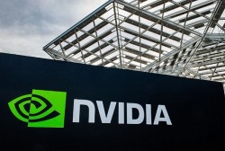 Bật mí lý do Mỹ trì hoãn xuất khẩu chip AI của Nvidia, AMD sang Trung Đông