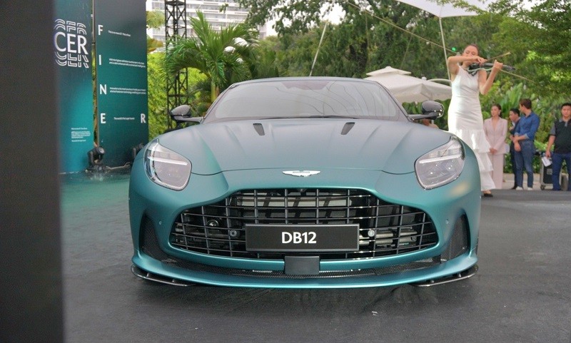 Cận cảnh Aston Martin DB12 ra mắt tại tại Việt Nam, giá từ 19,5 tỷ đồng