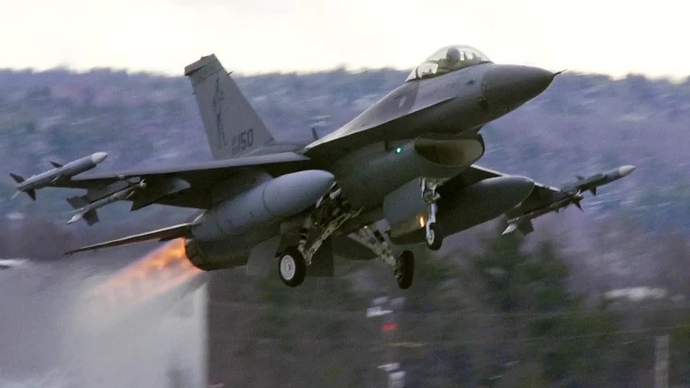 Một máy bay chiến đấu F-16 do Mỹ sản xuất. Ảnh: AP
