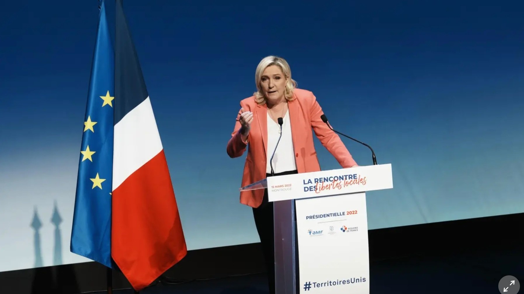 Chính trị gia Le Pen: Tổng thống Macron muốn gây chiến với Nga, tạo 'mối nguy hiểm thực sự' cho nước Pháp