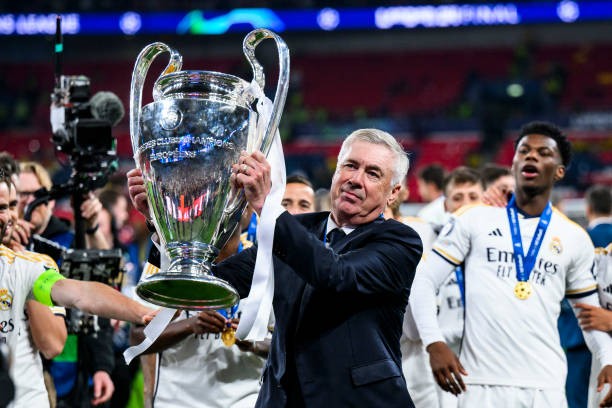 Carlo Ancelotti 7 lần vô địch Champions League với tư cách cầu thủ và HLV.