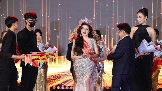 Nghiêm Thị Huệ trở thành tân Hoa hậu Doanh nhân ASEAN