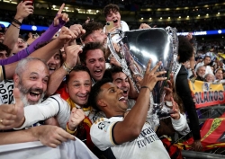 Khoảnh khắc nghẹt thở đến vỡ oà trên sân Wembley khi Real Madrid giành chức vô địch Champions League