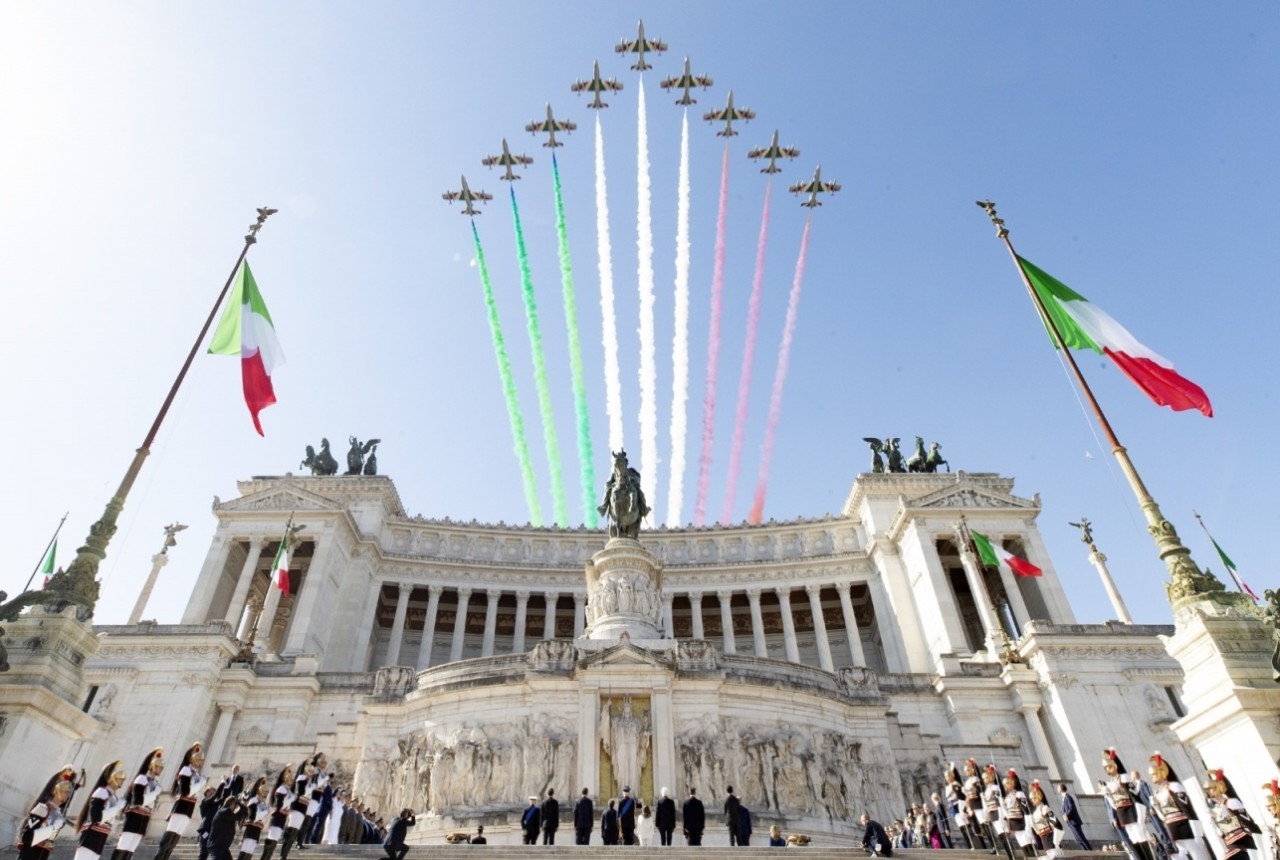 Tổng thống Sergio Mattarella khẳng định đóng góp của Italy cho cuộc đấu tranh vì hòa bình và ổn định quốc tế Tổng thống Sergio Mattarella khẳng định đóng góp của Italy cho cuộc đấu tranh vì hòa bình và ổn định quốc tế